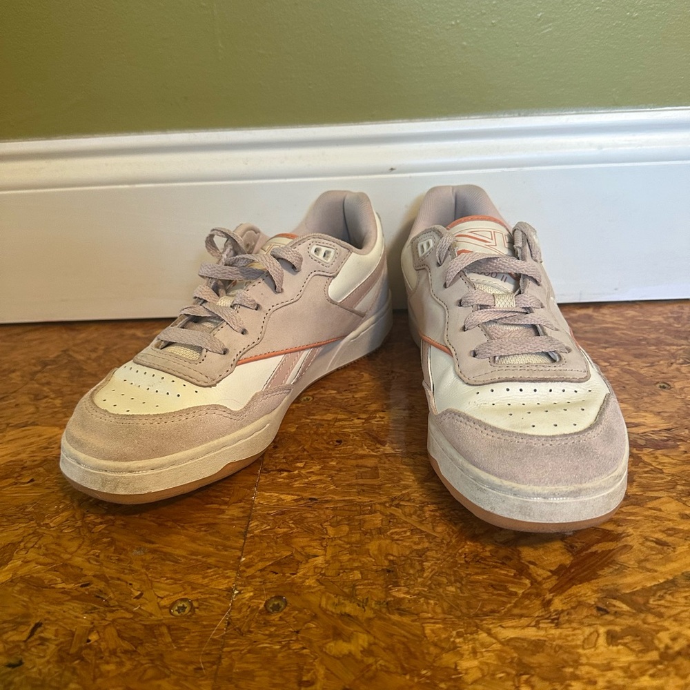 Reebok Sneakers
